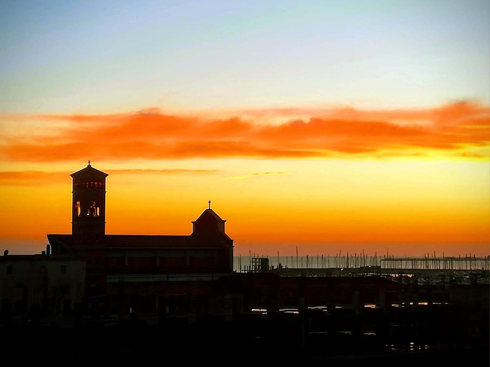 A Casa Di Vale Bed & Breakfast Nettuno Bagian luar foto